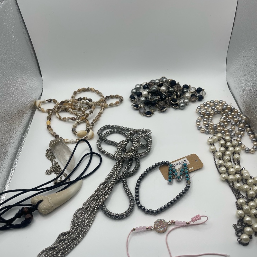Elegant Silver and‎ Black Beaded Necklace Set